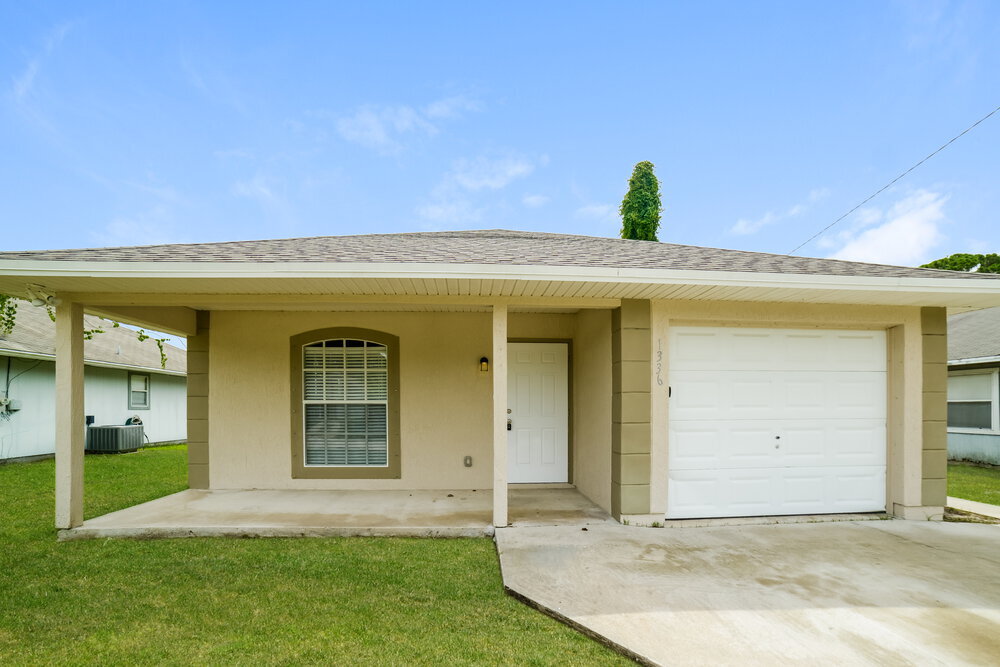 Foto principal - 1336 25th Ave SW