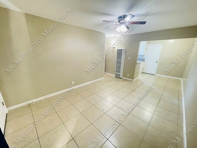 Building Photo - 6621 Whitsett Ave