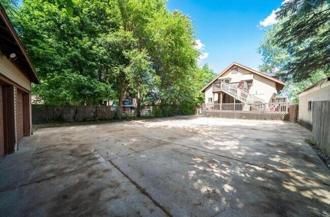 Foto del edificio - 2551 Eastern Ave SE