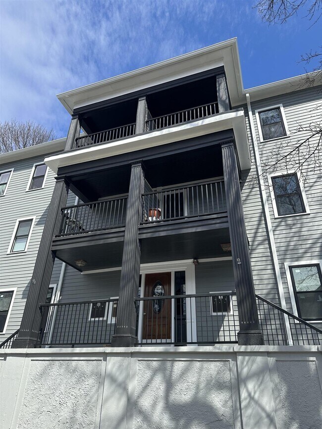 Foto del edificio - 71 Woods Ave