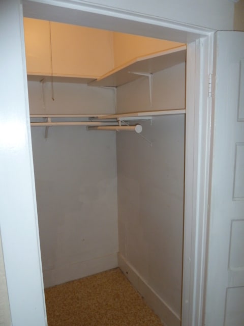 Walk In Closet - 1900 10th St