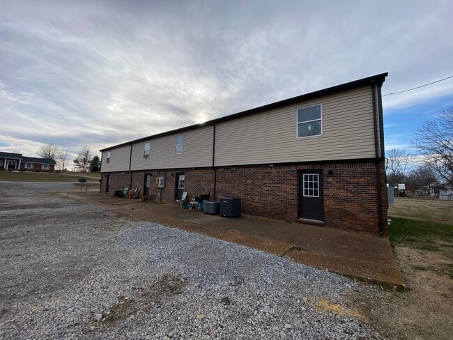 Building Photo - 3400 Maxon Rd