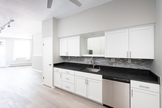 Foto del edificio - 2266 S Kinnickinnic Ave