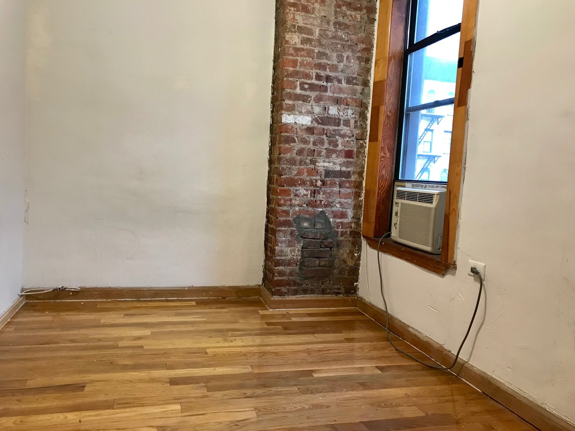 Primary Photo - 1280 1st Avenue
