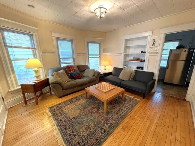 Foto del edificio - 1125 Bowen Ct