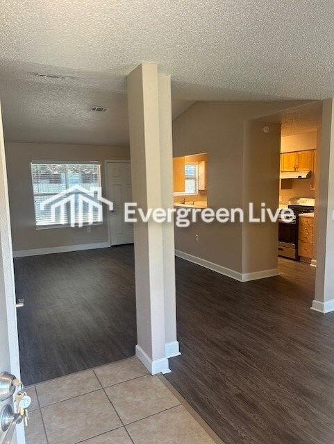 Building Photo - 50 Assana Ct