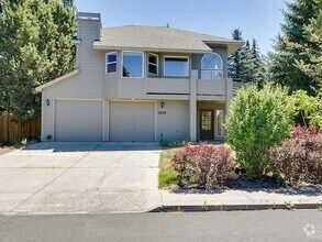 Building Photo - 2842 NE Ocker Dr