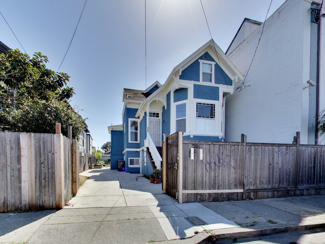 Featured Property Duplex West Oakland Apartments 3016 Adeline St