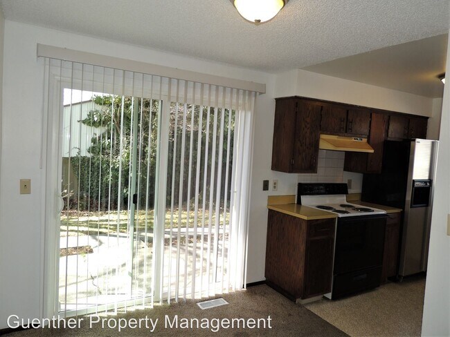 Foto del edificio - 2127-2127 W Grace Ave