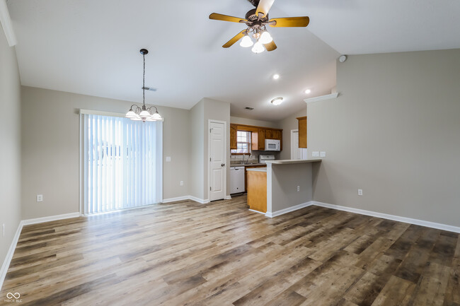 Building Photo - 13236 Sunnybrook Dr