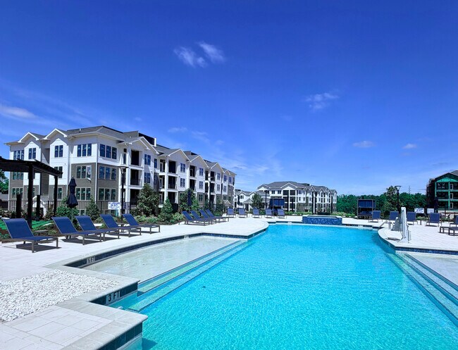 Building Photo - Jackson Parc