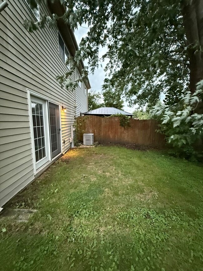 Building Photo - 1481 Andover Dr