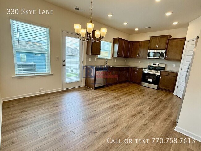 Foto del edificio - 330 Skye Ln