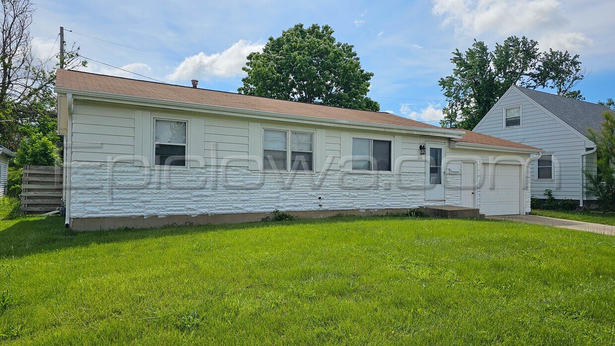 Primary Photo - 205 Edgewood Rd NW
