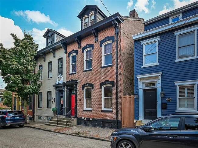 Building Photo - 617 Avery St