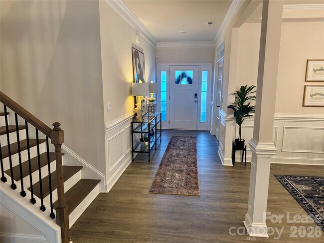 Foto del edificio - 1058 Thoroughbred Dr.