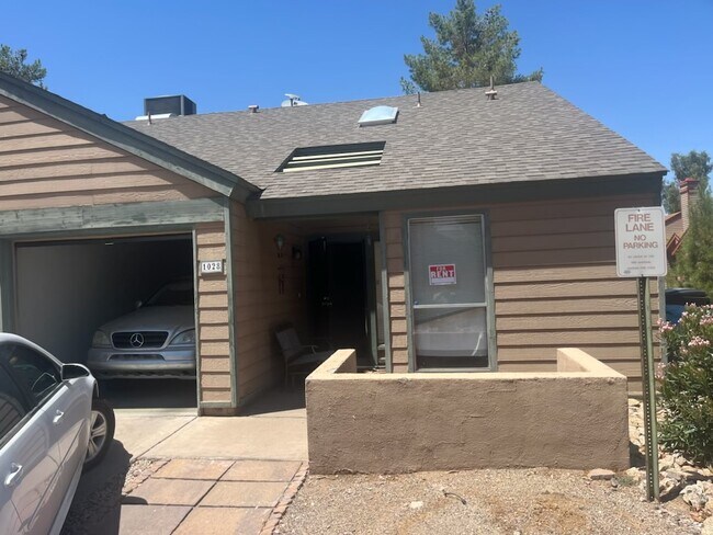 Foto del edificio - 14002 N 49th Ave