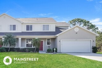 Building Photo - 630 Creuset Ave S