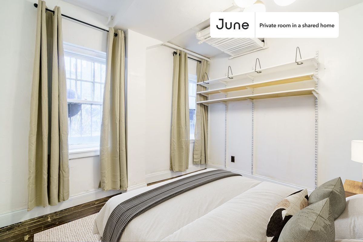 Private bedroom in 5 bed/1.5 bath Home - Private bedroom in 5 bed/1.5 bath Home