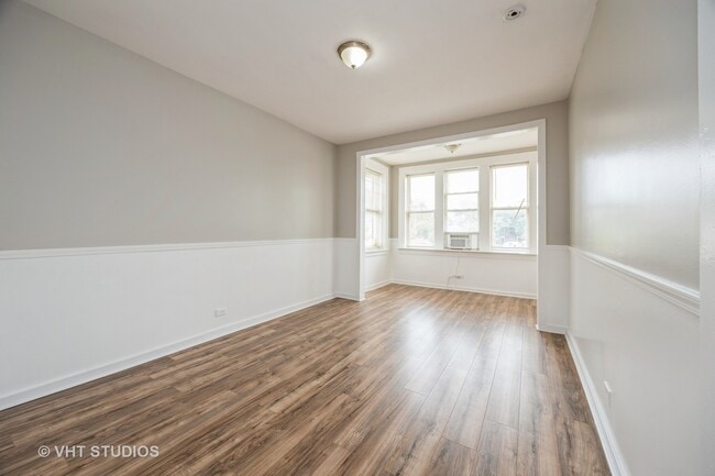 Building Photo - 1340 S Kedvale Ave