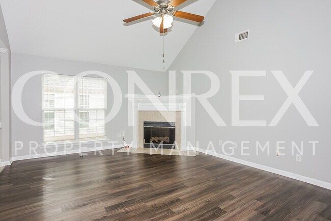 Building Photo - Grovetown Beauty