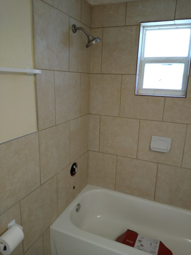 Foto del edificio - 9820 Hidden Ln