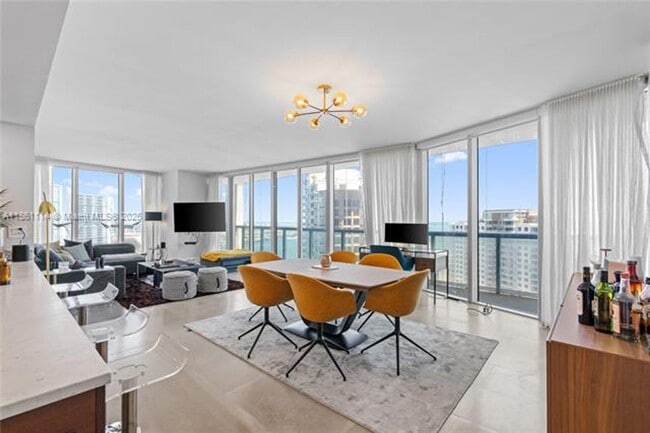 Photo - 465 Brickell Ave Apartment