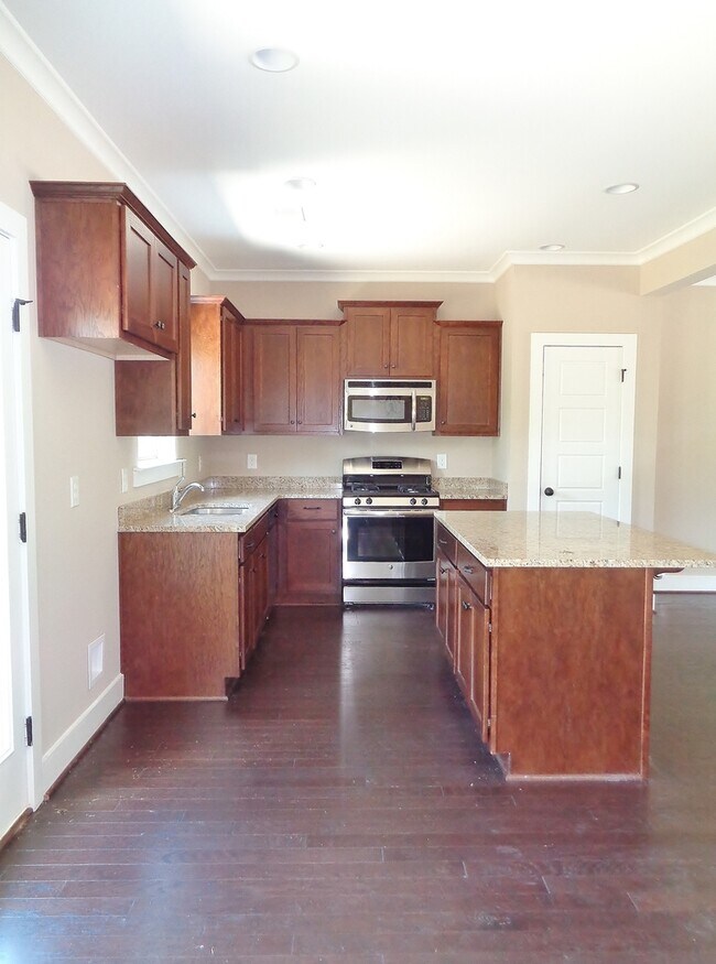 Foto del edificio - Wonderful Town Home for Rent in Polo Cross...