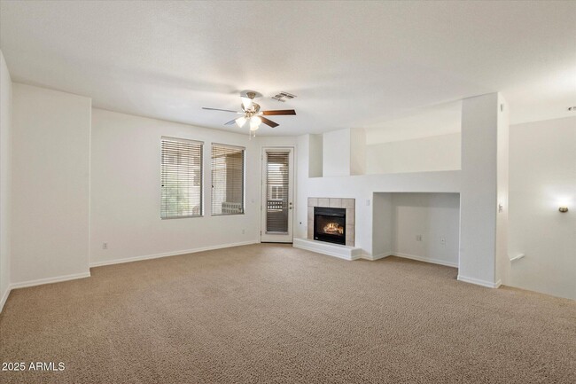 Building Photo - 15221 N Clubgate Dr