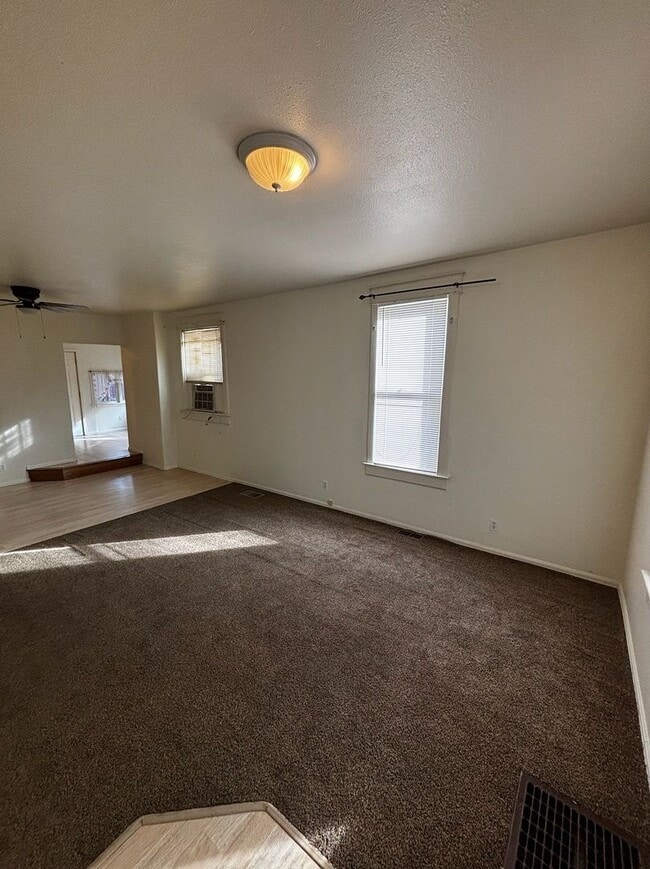 Foto del edificio - 1210 N Elizabeth St