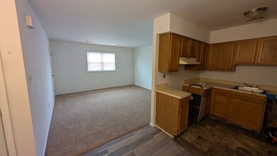 Building Photo - 3402 Stanwood St