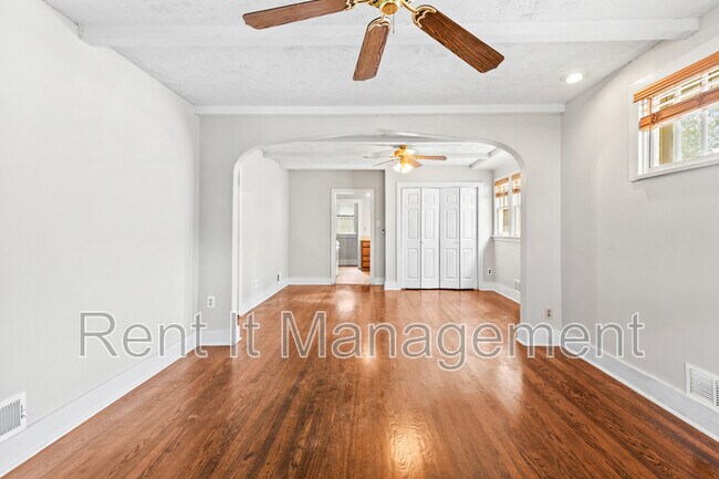 Foto del edificio - 2315 N. 61st.