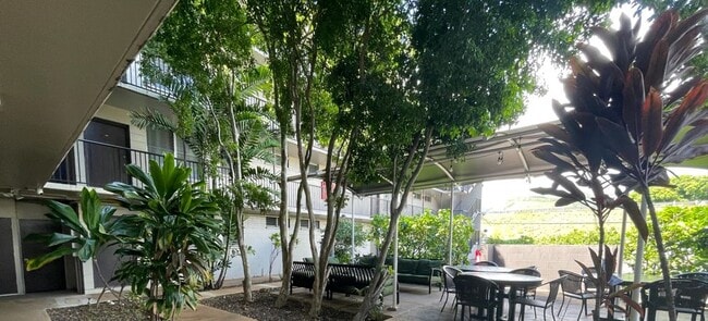 Building Photo - Kalo Terrace