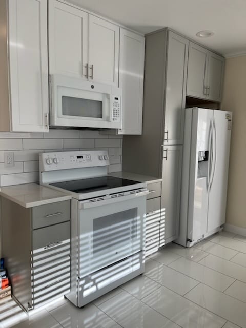 Building Photo - 10894 E Wesley Ave