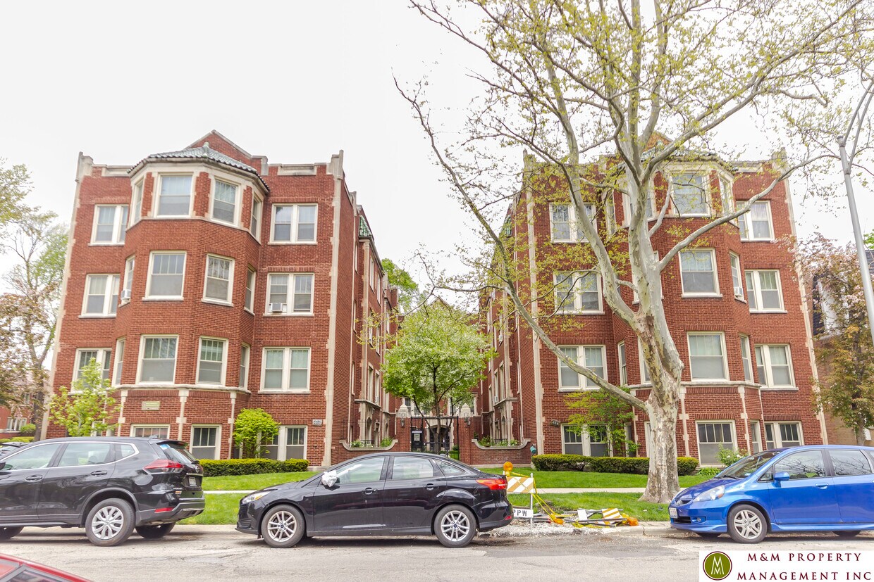 458466 Washington Blvd, Oak Park, IL 60302 Apartments in Oak Park