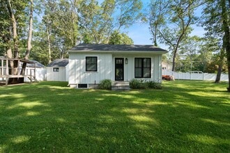64 Corchaug Trail