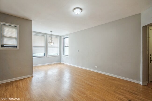 Building Photo - 6007 S Michigan Ave