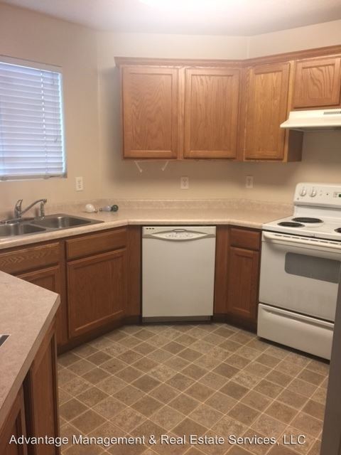 Foto del edificio - 3 br, 2 bath House - 105 W. Daybreak Lane