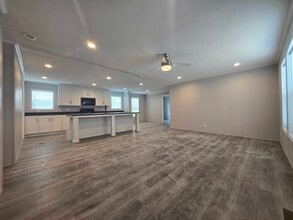 Building Photo - 29638 Danbury Ct