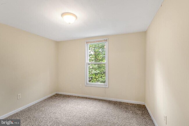 Foto del edificio - 2015 Dickinson St