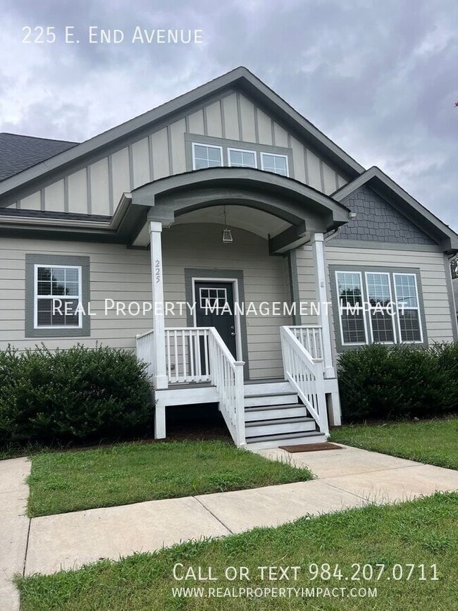 Photo - 225 East End Ave House