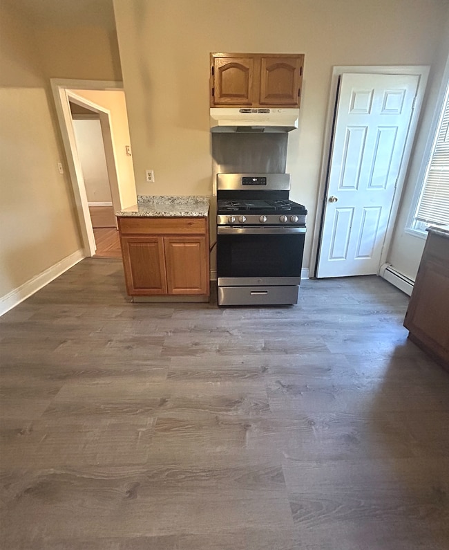 Building Photo - 134 Lenox Ave