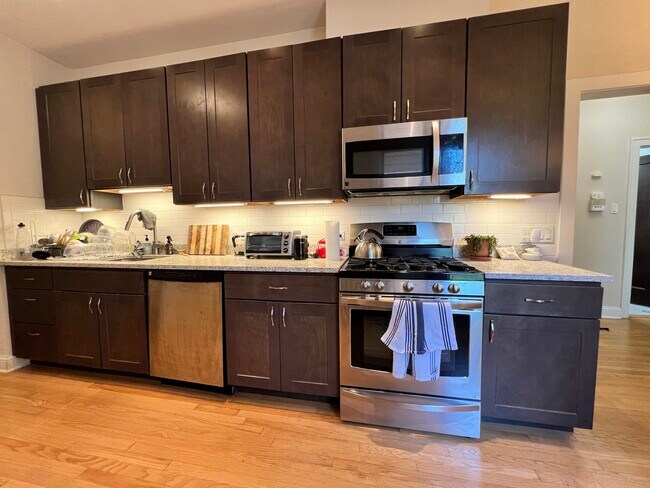 Foto del edificio - 2921 N Whipple St