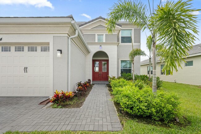 Building Photo - 14964 RedCove Pl