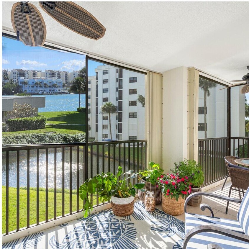 Foto principal - 19800 Sandpointe Bay Dr