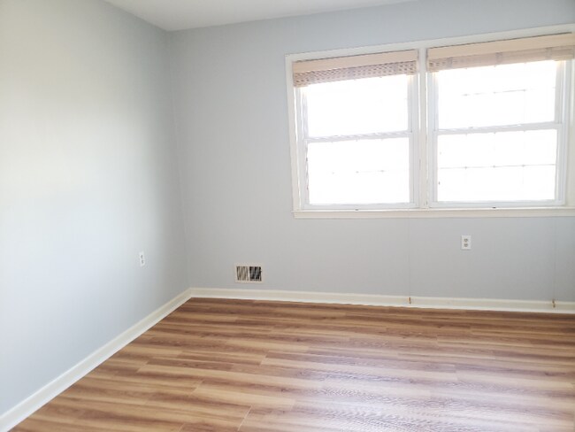 Foto del edificio - 113 Davis Ave SW
