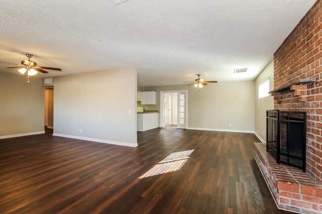 Foto del edificio - 3101 W Cortez St