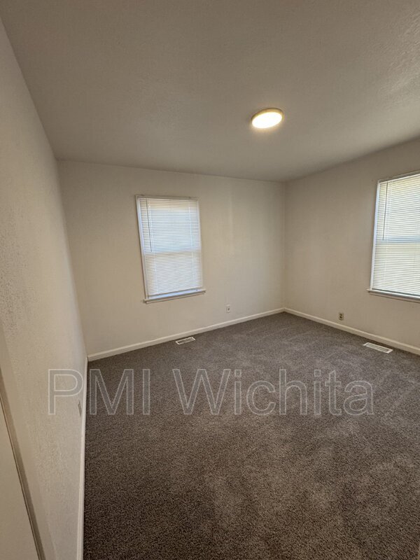 Foto del edificio - 2329 S Belmont St