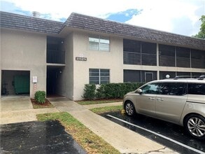 Building Photo - 2830 Riverside Dr