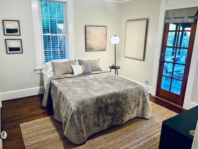 Building Photo - 1615 30th St